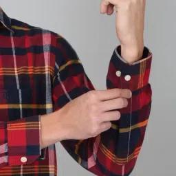 Cantabil Red Cotton Regular Fit Checks Shirt image 5