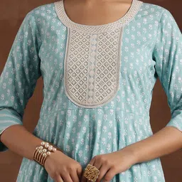 Libas Floral Printed Panelled Thread Work Pure Cotton Kurta with Churidar & Dupatta image 2