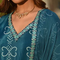 Altecia Women Bandhani Printed Regular Thread Work Kurta with Trousers & With Dupatta image 3