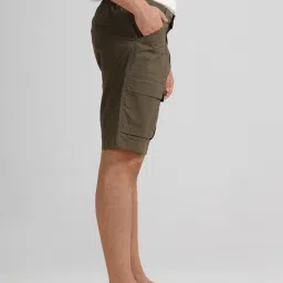 Crocodile Green Cotton Solid Regular Fit Shorts image 3