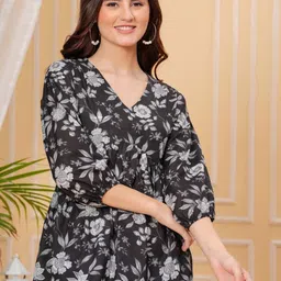 SHREELATA Floral Print Top-picture-18