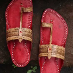 Kalapuri Men's Tan Kolhapuri Sandals image 1
