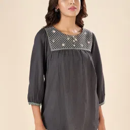 Akkriti by Pantaloons Black Embroidered Tunic image 1