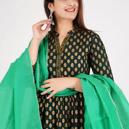 rf clothes Floral Printed Mandarin Collar Anarkali Kurta With Trousers & Dupatta image 3