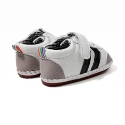 NESKA MODA Unisex Kids Booties image 2