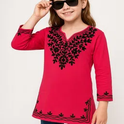 Naida Ethnic Motifs Embroidered V-Neck Kurti-picture-56