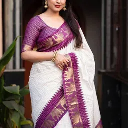 Okom Checked Woven Design Zari Banarasi Saree With Blouse Piece image 2