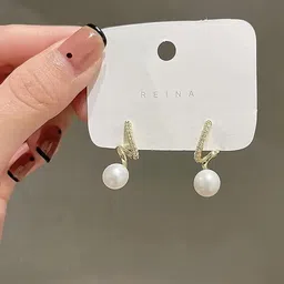 Inara Robes Gold-Plated Alloy Artificial Beads Earrings image 2