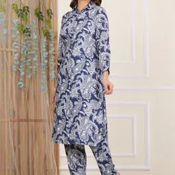 KALPARUN Women Paisley Printed Regular Kurta with Trousers image 2