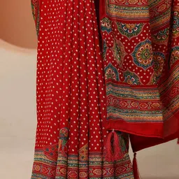 Libas Ethnic Motifs Silk Blend Saree image 4