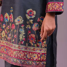 SWI Stylish Printed Mandarin Collar Tunic With Trousers Co-Ords image 5