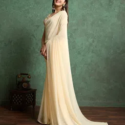 TASRIKA Saree With Embroidered blouse image 5