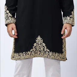Aesthelia Men Ethnic Motifs Embroidered Jacquard Kurta image 3