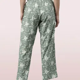 Enamor Green Printed Lounge Pants image 2