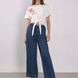 Vero Moda White Cotton Regular Fit Embroidered T-Shirt image 5