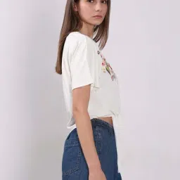 Vero Moda White Cotton Regular Fit Embroidered T-Shirt image 3