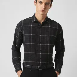 Van Heusen Black Slim Fit Checks Shirt image 1
