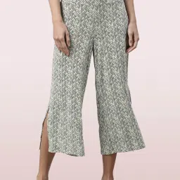 Enamor Green Printed Lounge Pants image 1