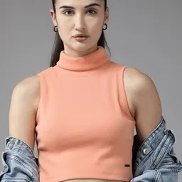 Roadster Solid Fitted Crop Top-picture-38