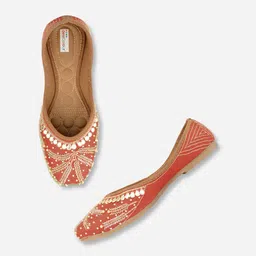 DESI COLOUR Women Ethnic Embellished Mojaris-image-79