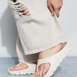 Ginger by Lifestyle Women's Cream Thongs-image-24