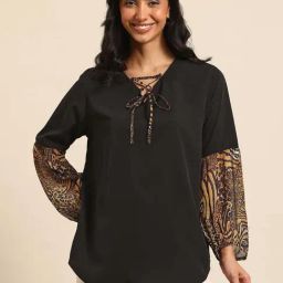Qurvii Black Printed Top-picture-43