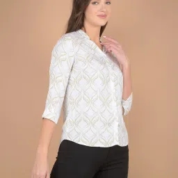 Crimsoune Club Green Self Design Shirt image 1