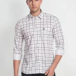 Arrow Sport White & Cherry Cotton Slim Fit Checks Shirt image 1