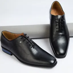Code by Lifestyle Men's Black Oxford Shoes image 1