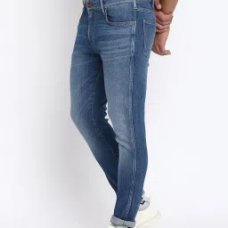 Wrangler Blue Slim Fit Jeans image 3