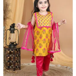 Kinder Kids Sleeveless All Over Flower Motif Printed Kurta With Gota Lace Embellished Salwar & Dupatta - Yellow & Pink-image-13