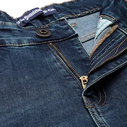 Roadster Men Relaxed Fit Light Fade Stretchable Jeans image 5