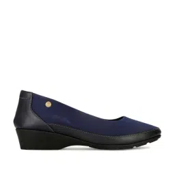 Bata Women's ADORA Navy Wedge Pumps-picture-27