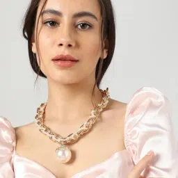 SOHI Cream Pearls Necklace image 2