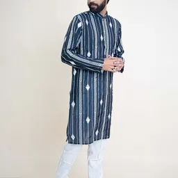 KUNDALI KAKSHAY Men Ethnic Motifs Embroidered Thread Work Kurta image 3