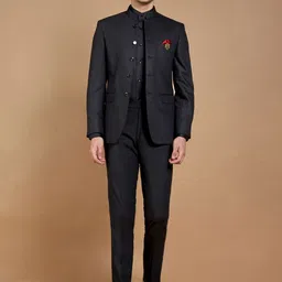 Neumen Men Self-Design Bandhgala Sherwani Set-picture-21