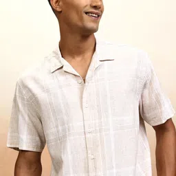 HIGHLANDER Men Cuban Collar Checked Cotton Relaxed Fit Casual Shirt image 1