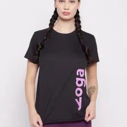 Clovia Black Printed Active T-Shirt-image-95