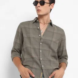 Campus Sutra Olive Green Cotton Regular Fit Checks Shirt image 1
