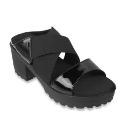 Walkway Women's Black Pat Cross Strap Sandals image 1