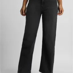 Forever 21 Black Blended Regular Fit Mid Rise Jeans image 1