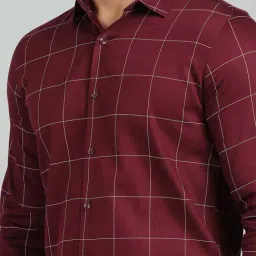 JadeBlue Maroon Cotton Slim Fit Checked Shirt image 5