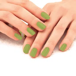 Lakme 9 to 5 Primer + Gloss Nail Color - Lime Treat - 6 ml image 5