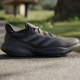 Adidas Men's SOLARGLIDE 6 M Black Running Shoes image 1