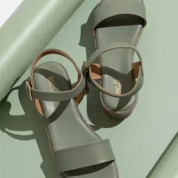 Inc.5 Women's Green Ankle Strap Wedges image 1