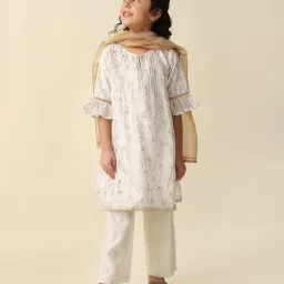 Fabindia Kids White & Beige Floral Print Kurta, Salwar with Dupatta image 1