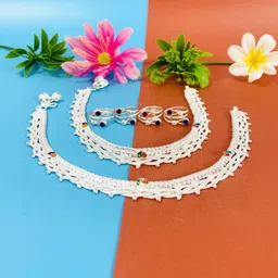 AamNa Enterprises Silver-Plated Stone-Studded & Beaded Jewellery Set image 1