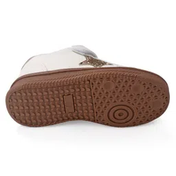 Cute Walk by Babyhug Sneaker Shoes with Velcro Closure and Star Print - Beige image 5