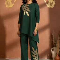 Dora Dori Embroidered Sequinned Asymmetrical Tunic With Trouser-picture-30