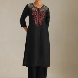 Soch Black Regular Fit Embroidered Kurtas image 1
